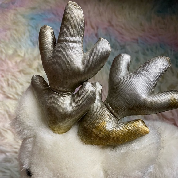 RARE vintage 80s/90s green and off white reindeer plush - Picture 4 of 8